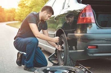 On the road tire change Tire change roadside assistance dallas